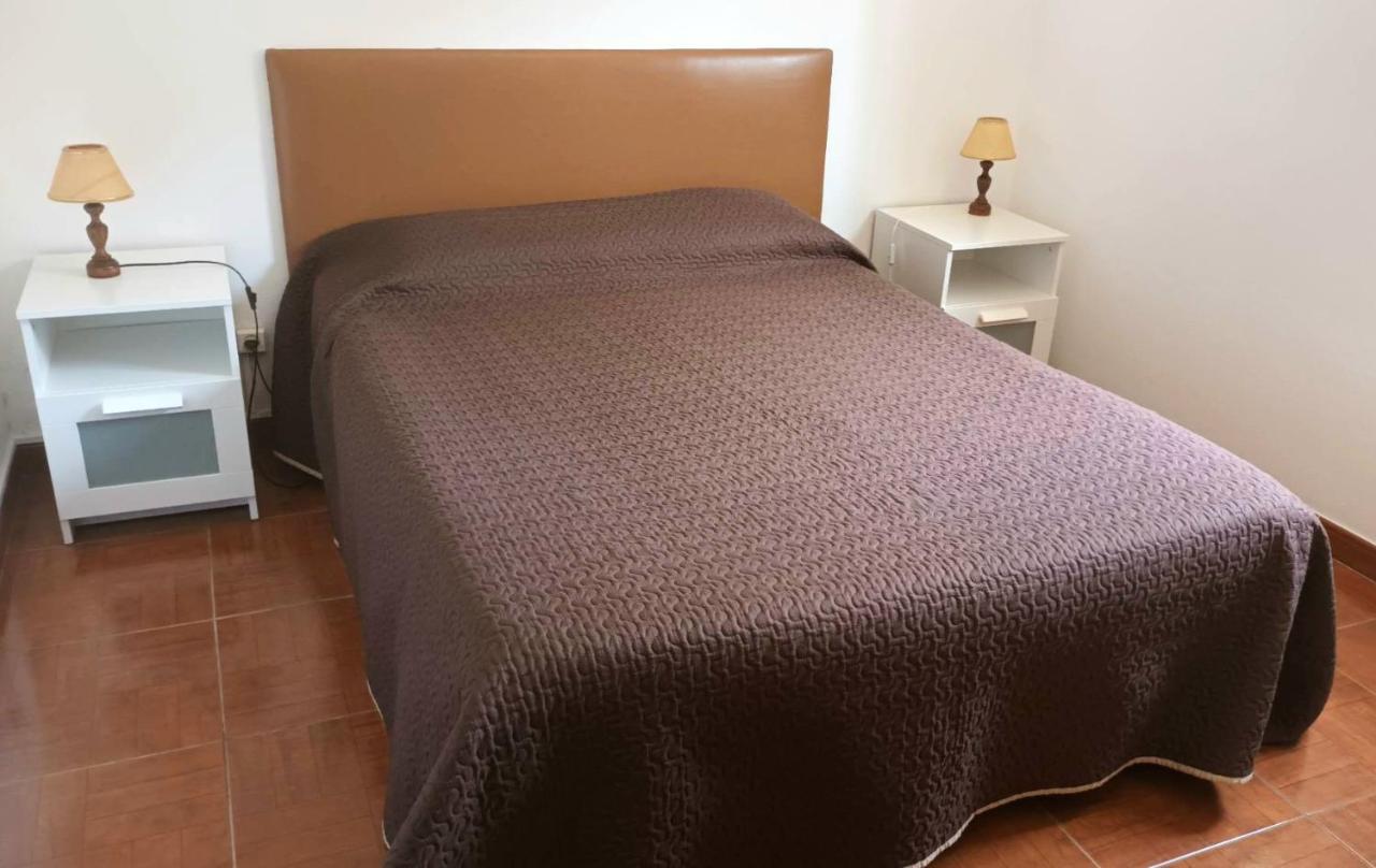 Casa Da Costureira Guest House Olival ภายนอก รูปภาพ