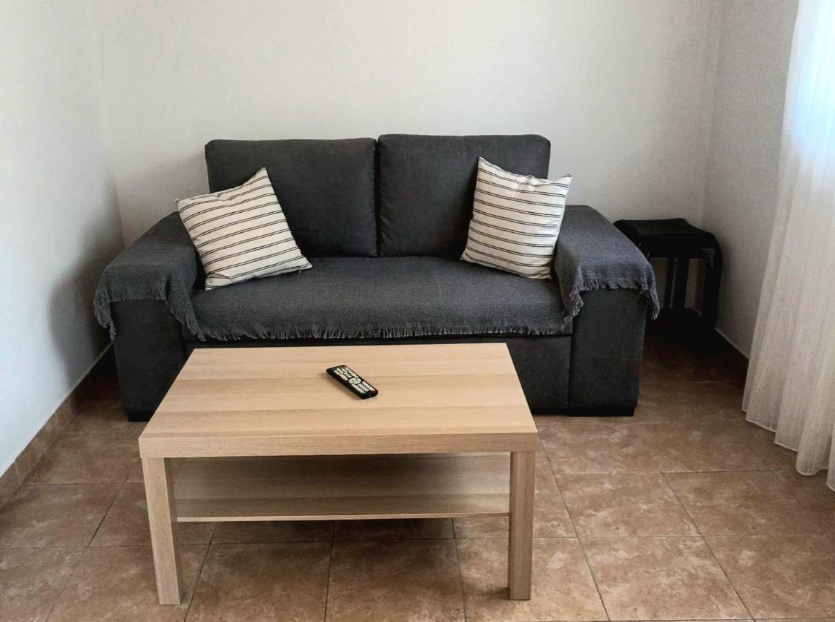 Casa Da Costureira Guest House Olival ภายนอก รูปภาพ